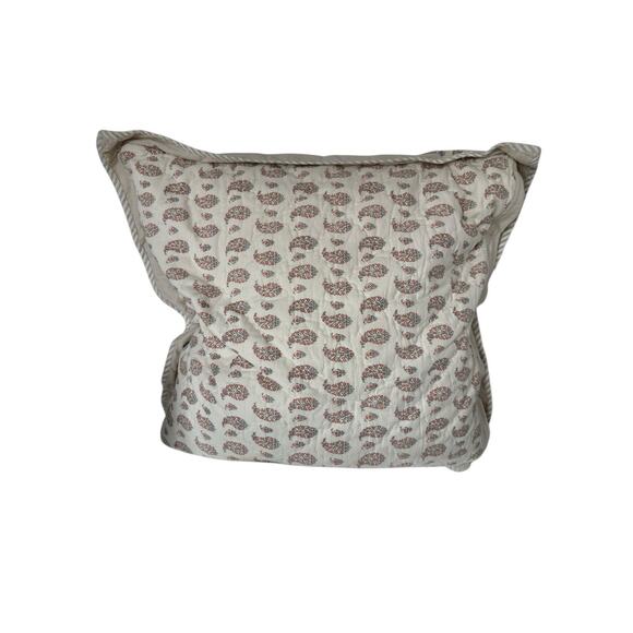 Pottery Barn Carolina Patchwork Floral Linen Blend Euro Quilted Sham Sample. - Picture 3 of 5